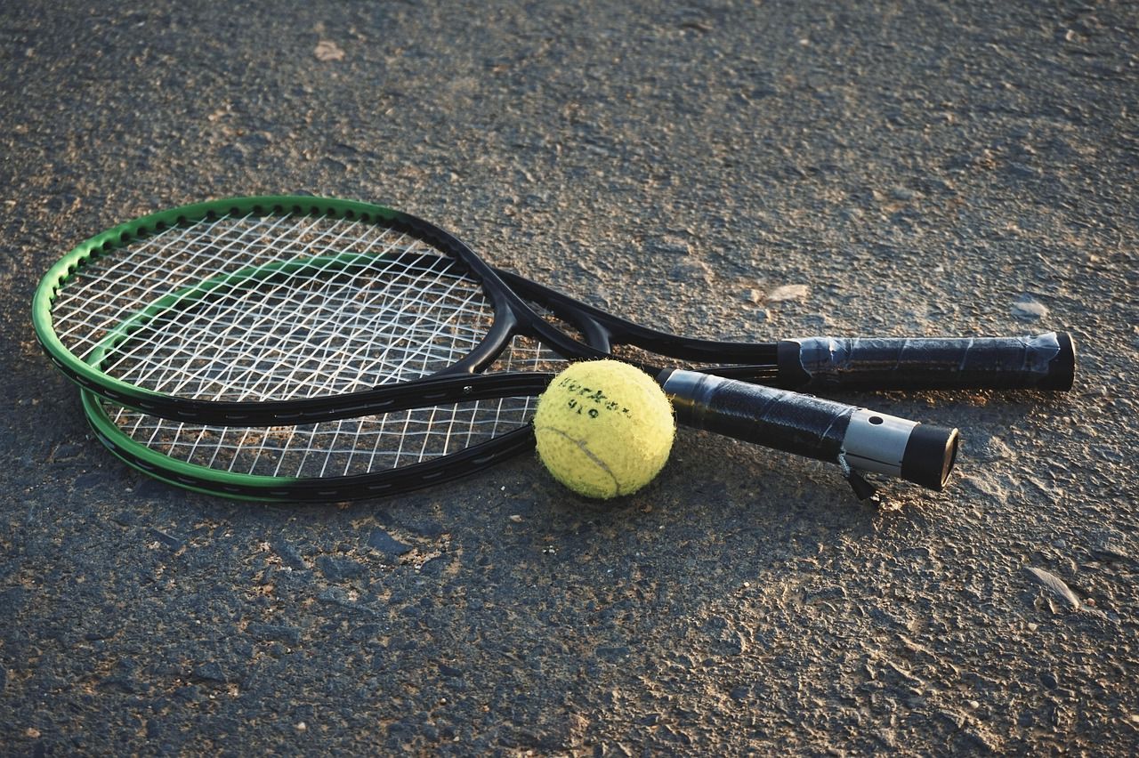 Россиянка Лютова отыгралась с 0:4 и впервые вышла в полуфинал турнира WTA теннисная ракетка