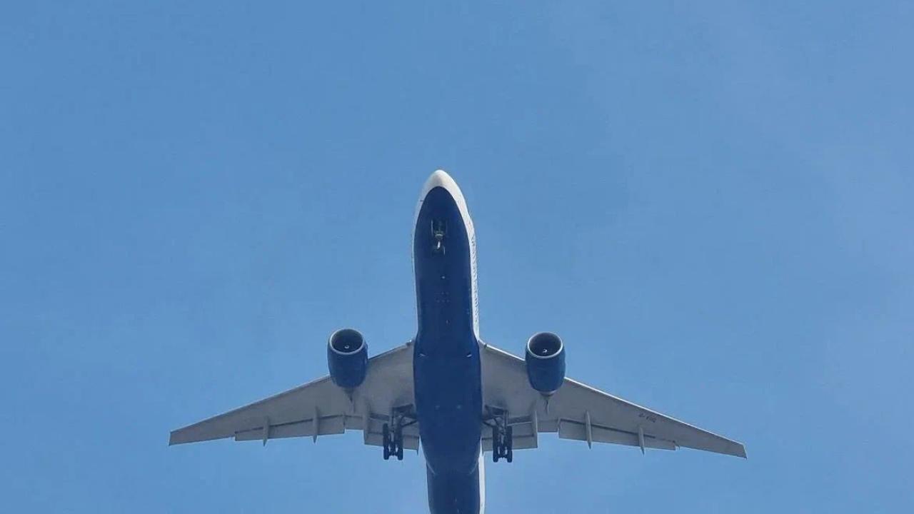 Дым в кабине пилотов вынудил рейс Delta 2204 экстренно сесть в Атланте пассажирский самолет