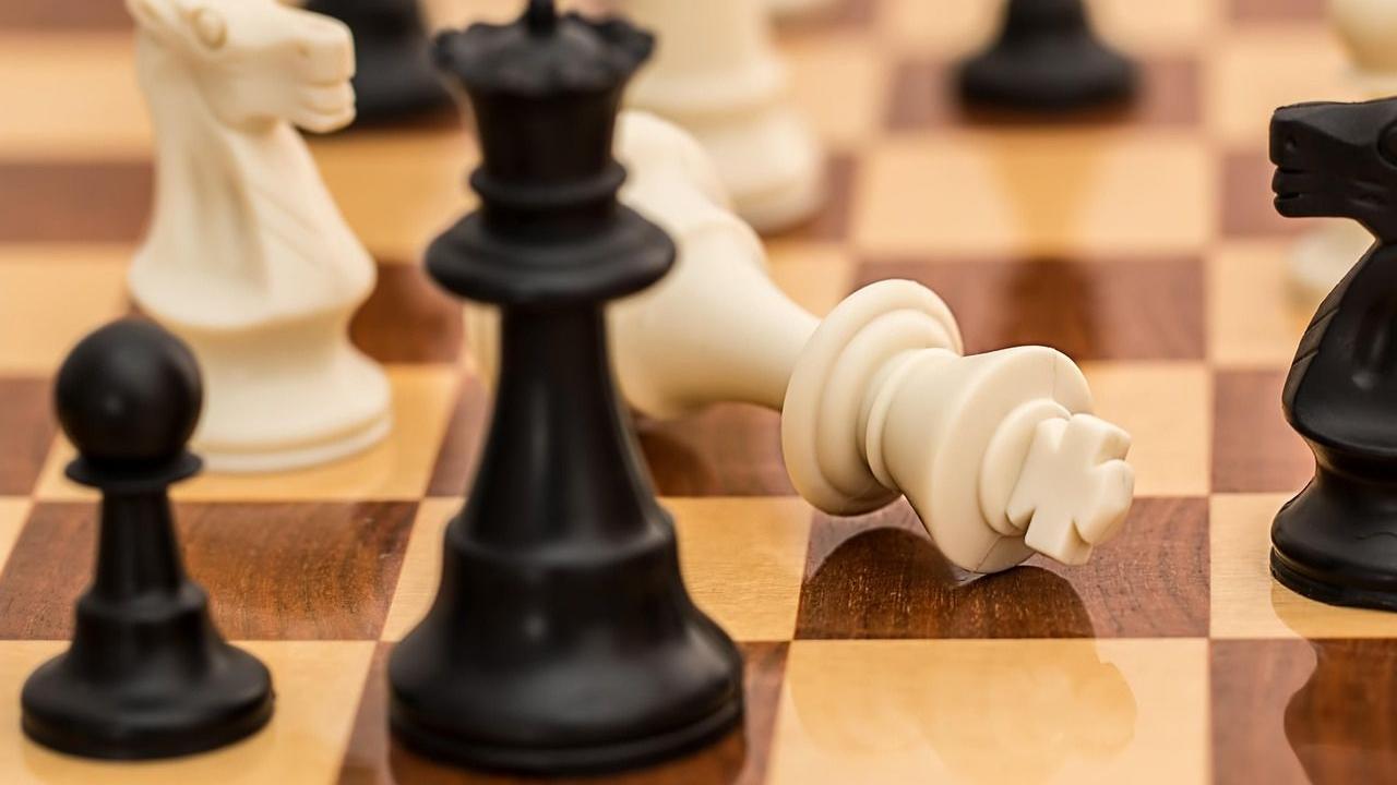 Ростов-на-Дону примет шахматные суперфиналы 2026 года с призовым фондом 11 млн рублей шахматная доска