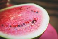 Ученые рассказали, кому нельзя есть арбузы