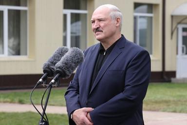 Оппозиция потребовала проверить видео с вооруженным сыном Лукашенко
