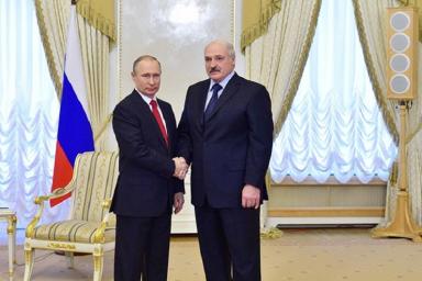 Лукашенко попросил Путина передать Меркель просьбу не вмешиваться