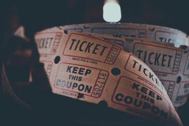 В РФ утверждены правила возврата билетов на спектакли и концерты