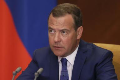 Медведев призвал «Единую Россию» не борзеть