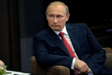 Путин внес в Госдуму поправки, позволяющие экс-президенту стать сенатором пожизненно