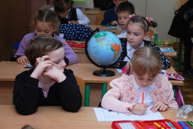 В московских школах пожилых педагогов заменят студенты педвузов