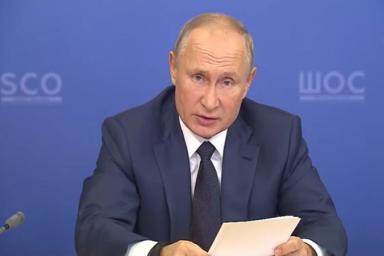 Путин заявил о недопустимости навязывания Беларуси решений извне