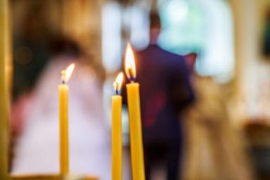 Патриарх Кирилл призвал бойкотировать свечи нецерковного производства
