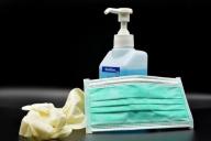 В России запретили госзакупки медицинских масок из всех стран