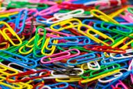 Житель Ангарска решил обменять скрепку на квартиру и вот чего он добился