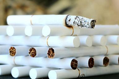 Новые требования к сигаретам в России назвали опасными