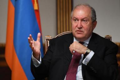 Президент Армении заболел коронавирусом