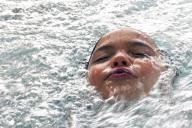 В бассейне 11-летнюю россиянку чуть не засосало в водный фильтр