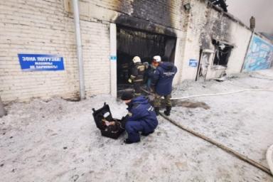 СК РФ сообщил об одном погибшем при пожаре на складе в Красноярске