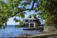 Россияне бросились скупать недвижимость за границей ради иностранных паспортов