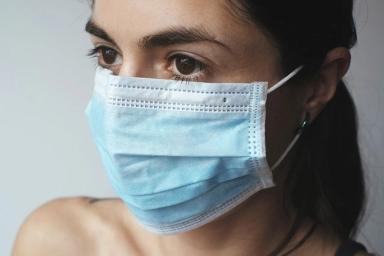 Верховный суд рассмотрит иск об отмене требования носить медицинские маски