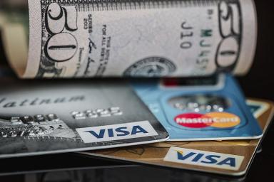 Visa и MasterCard опровергли слова об отключении в России
