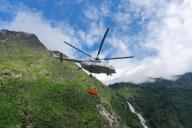 На месте крушения вертолета на Камчатке обнаружены тела погибших
