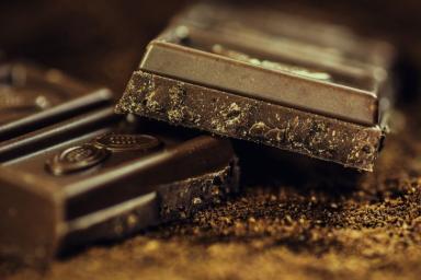 Зачем женщинам нужен шоколад