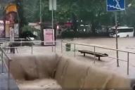 В Ялте ввели режим ЧС из-за сильного потопа
