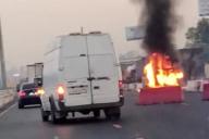 Маршрутка с пассажирами загорелась на ходу в Подмосковье