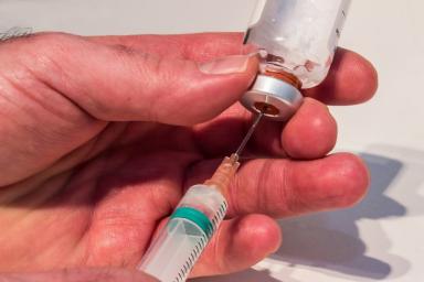 Специалисты рассказали о совместимости вакцин против COVID-19 и гриппа