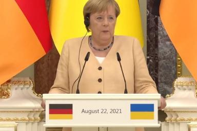 Меркель озвучила сроки отказа Европы от российского газа