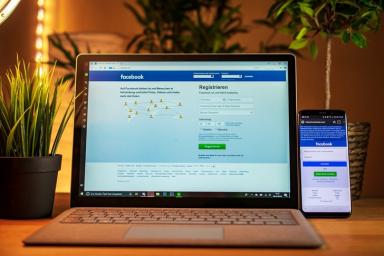 Facebook удалила почти 300 российских аккаунтов из своих соцсетей