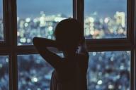 Женщина, окно