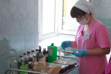 Правительство одобрило выплату медикам за работу с больными коронавирусом