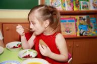 В России запустили горячую линию по вопросам питания в школах
