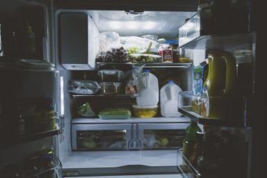 Плесень в холодильнике: почему образуется и как удалить