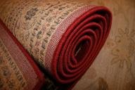 Как вывести пятна на ковре: 5 эффективных способов