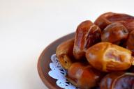 Какую роль выполняет палочка в финиках