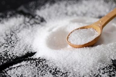 Злоупотребление солью может привести к повреждению тканей головного мозга