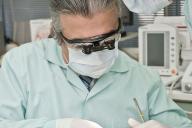 Стоматолог 