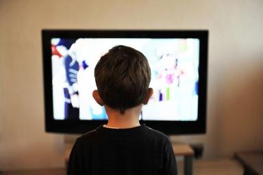 Ребенок и телевизор 