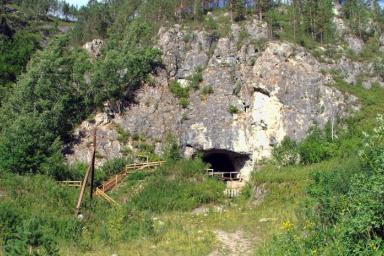 В почве Денисовой пещеры нашли микрочастицы, богатые ДНК древних людей