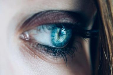 Ученые назвали опасность высокого холестерина для глаз