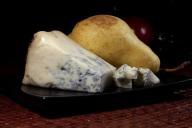 Сыр с плесенью: срезать, выбрасывать или наслаждаться