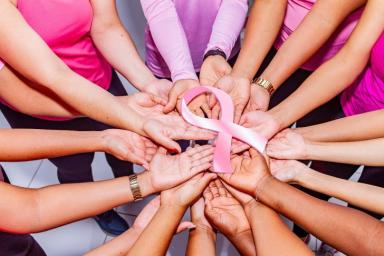Новый тест Анджелины Джоли может помочь женщинам предотвратить рак