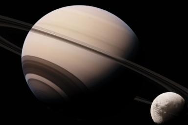 На спутнике Сатурна может быть океан, скрытый слоем льда