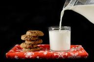 В чем польза кефира и сколько нужно его выпивать в день