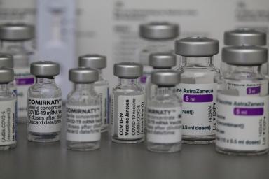 В ВОЗ предупредили о риске катастрофы в случае вакцинации от «омикрон»-штамма