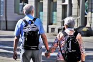 Пожилая пара 