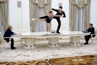 стол Путина