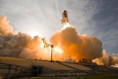 SpaceX успешно запустила ракету Falcon 9 с итальянским спутником
