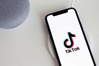 ТikTok будет популяризировать языки народов России