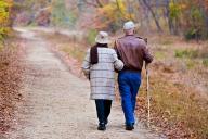 Пожилая пара 