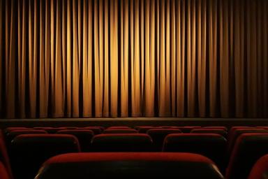 В Минкультуры рассказали, исчезнут ли иностранные фильмы из российских кинотеатров